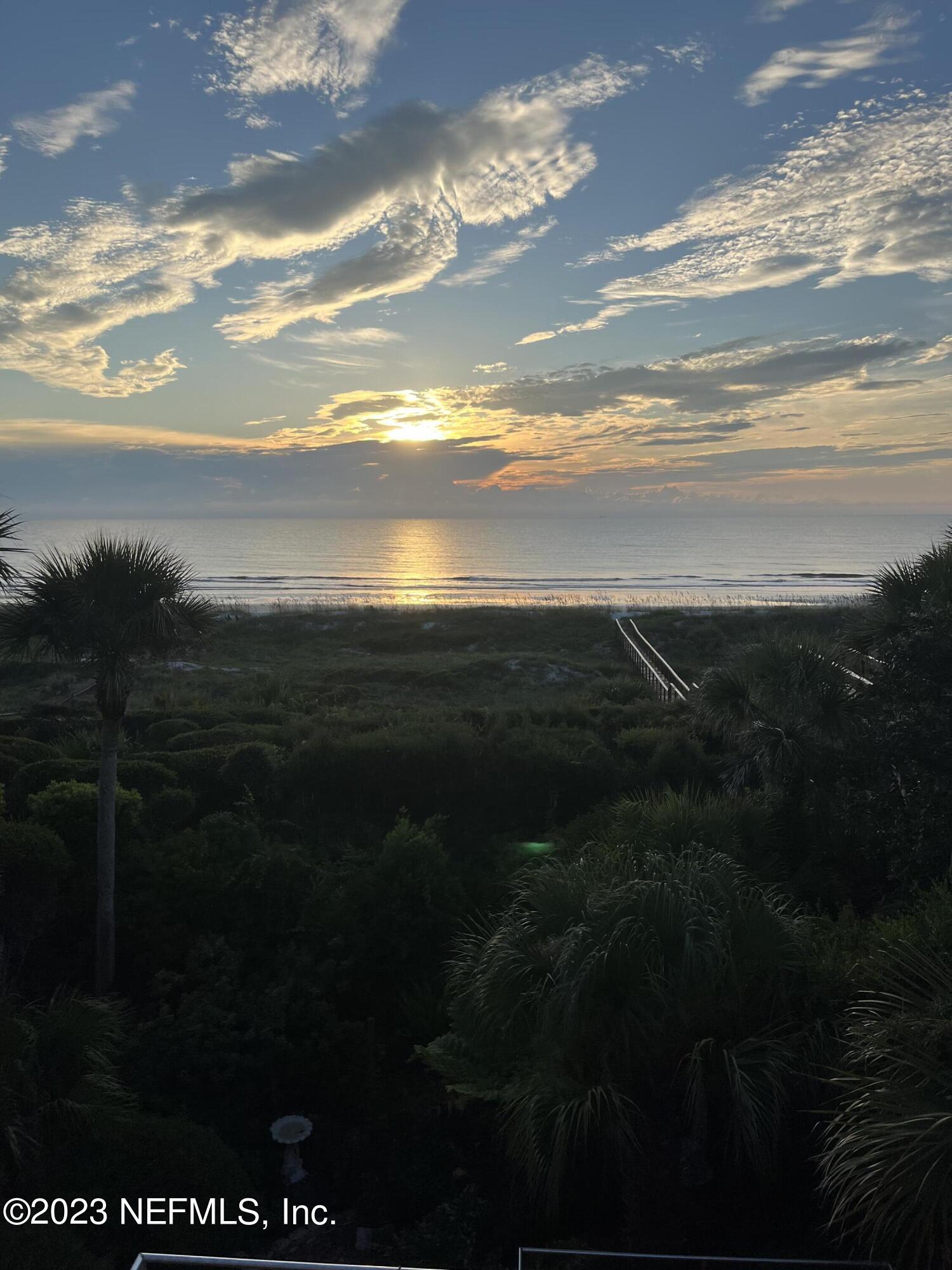 2395 OCEAN BREEZE Court