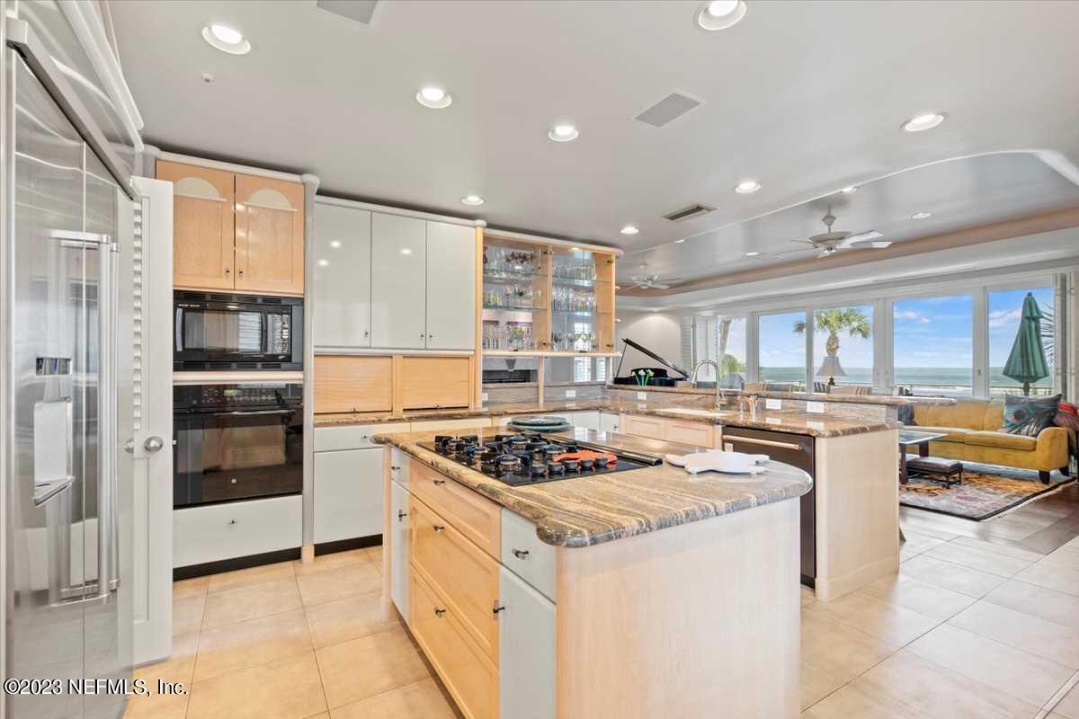 2395 OCEAN BREEZE Court