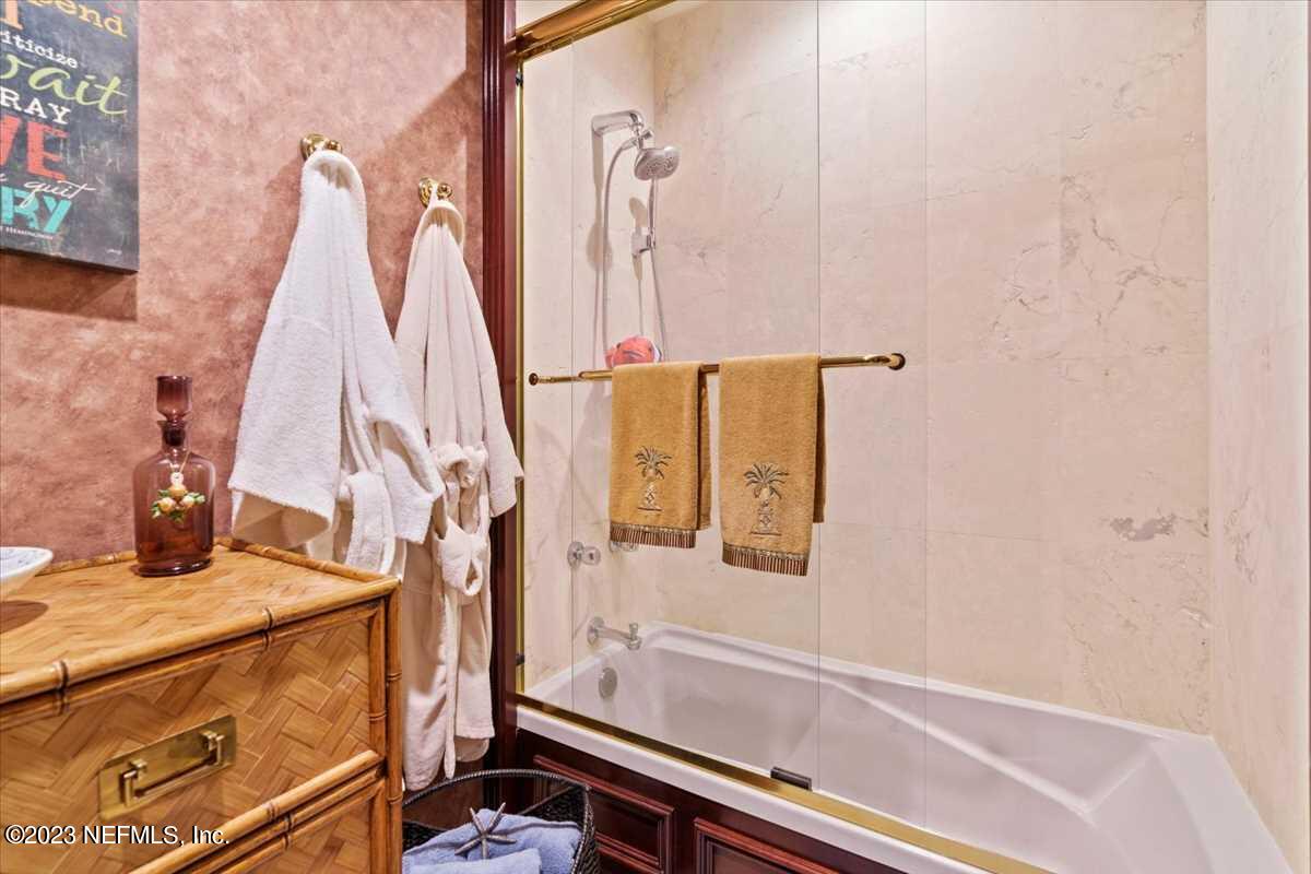 2395 OCEAN BREEZE Court