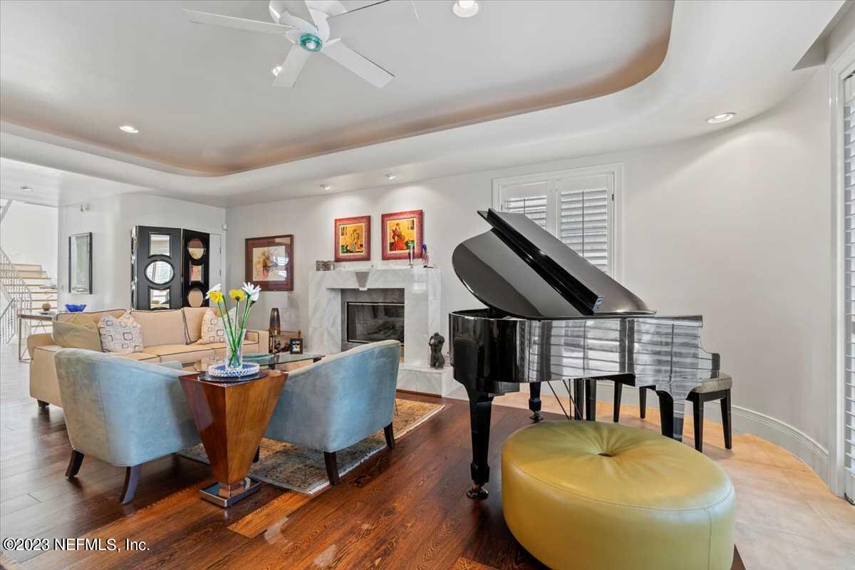 2395 OCEAN BREEZE Court