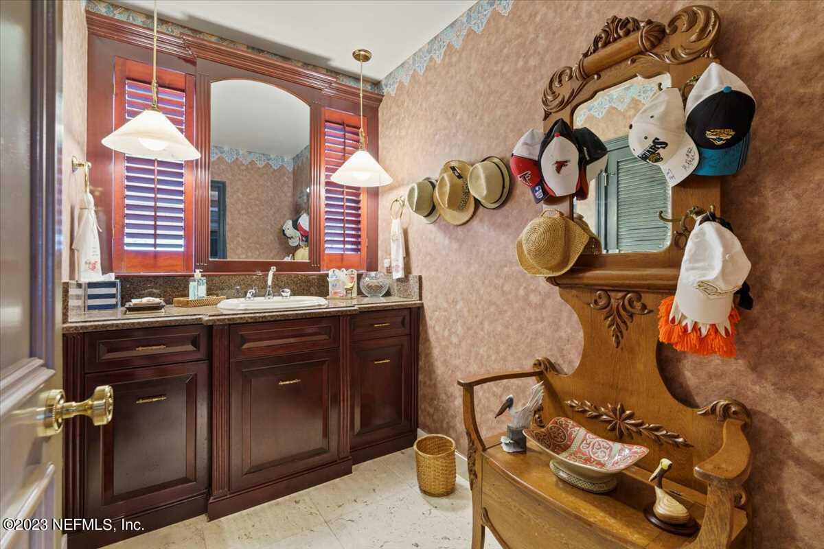 2395 OCEAN BREEZE Court