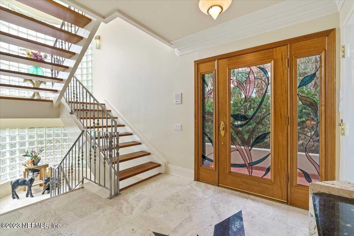 2395 OCEAN BREEZE Court