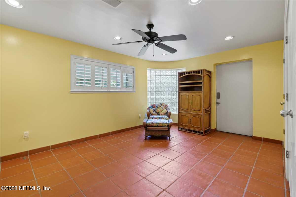 2395 OCEAN BREEZE Court