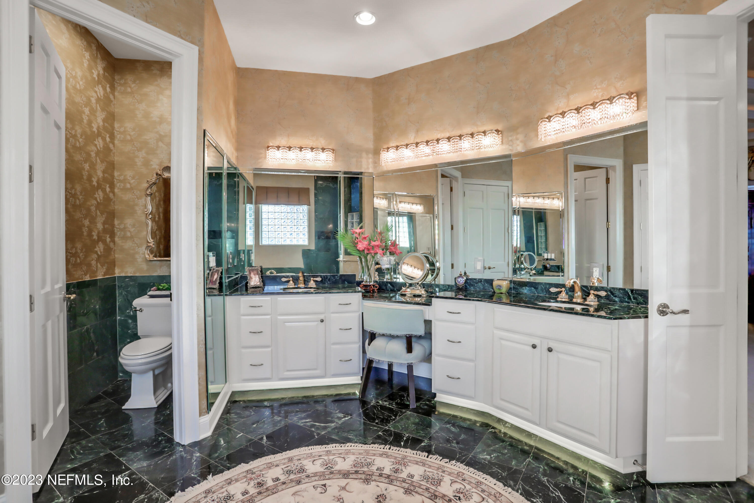 9294 HECKSCHER Drive