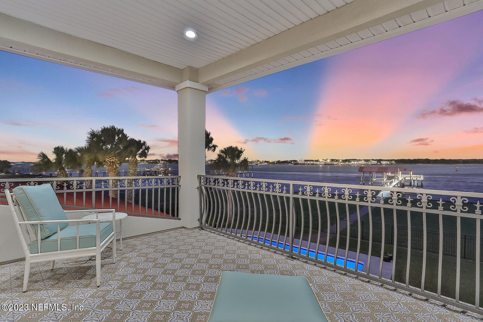 9294 HECKSCHER Drive