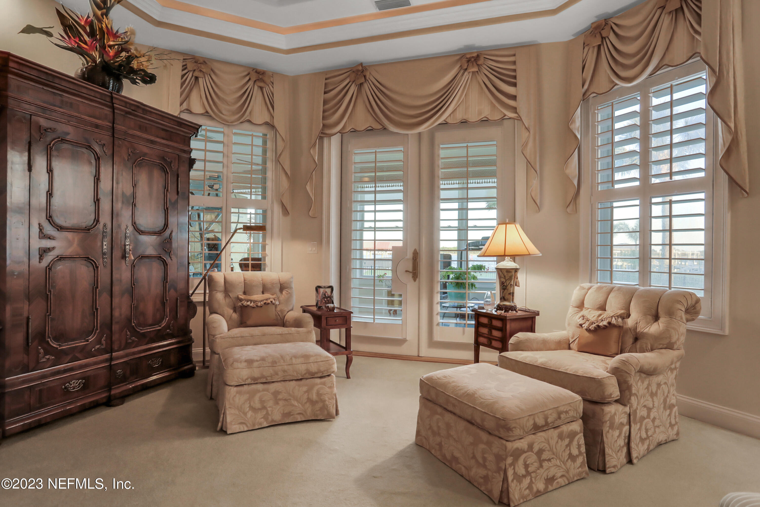 9294 HECKSCHER Drive