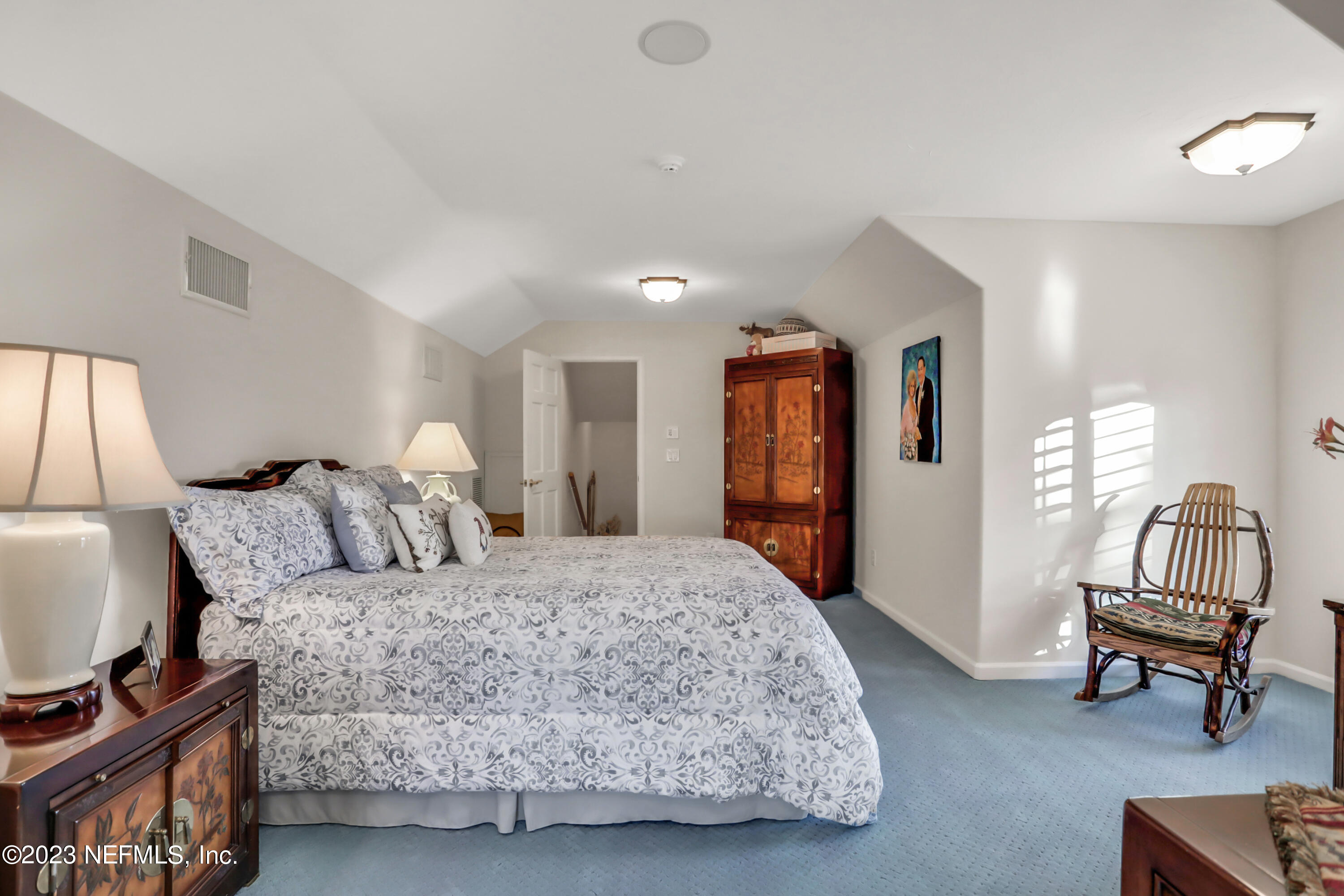 9294 HECKSCHER Drive