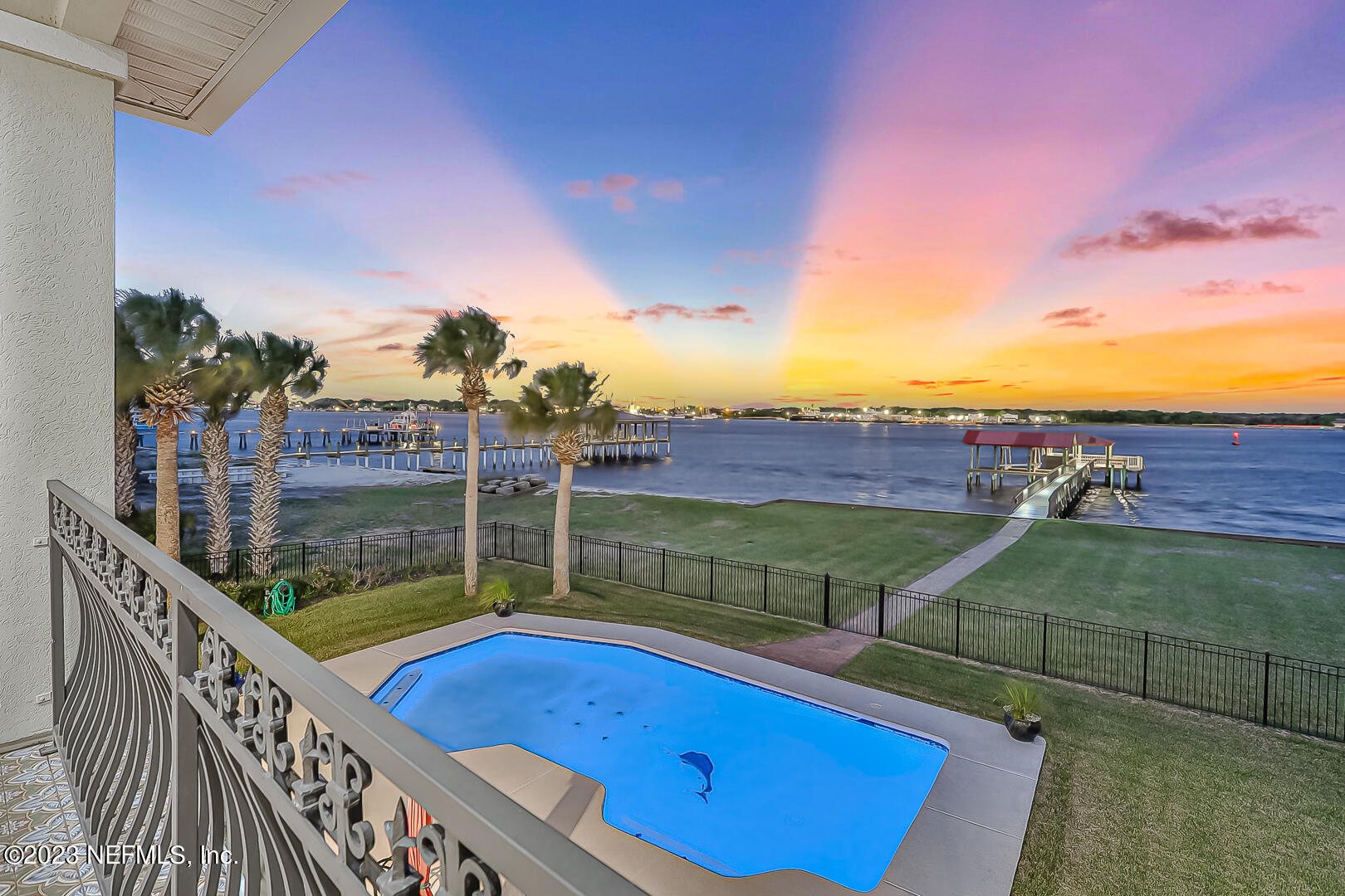 9294 HECKSCHER Drive