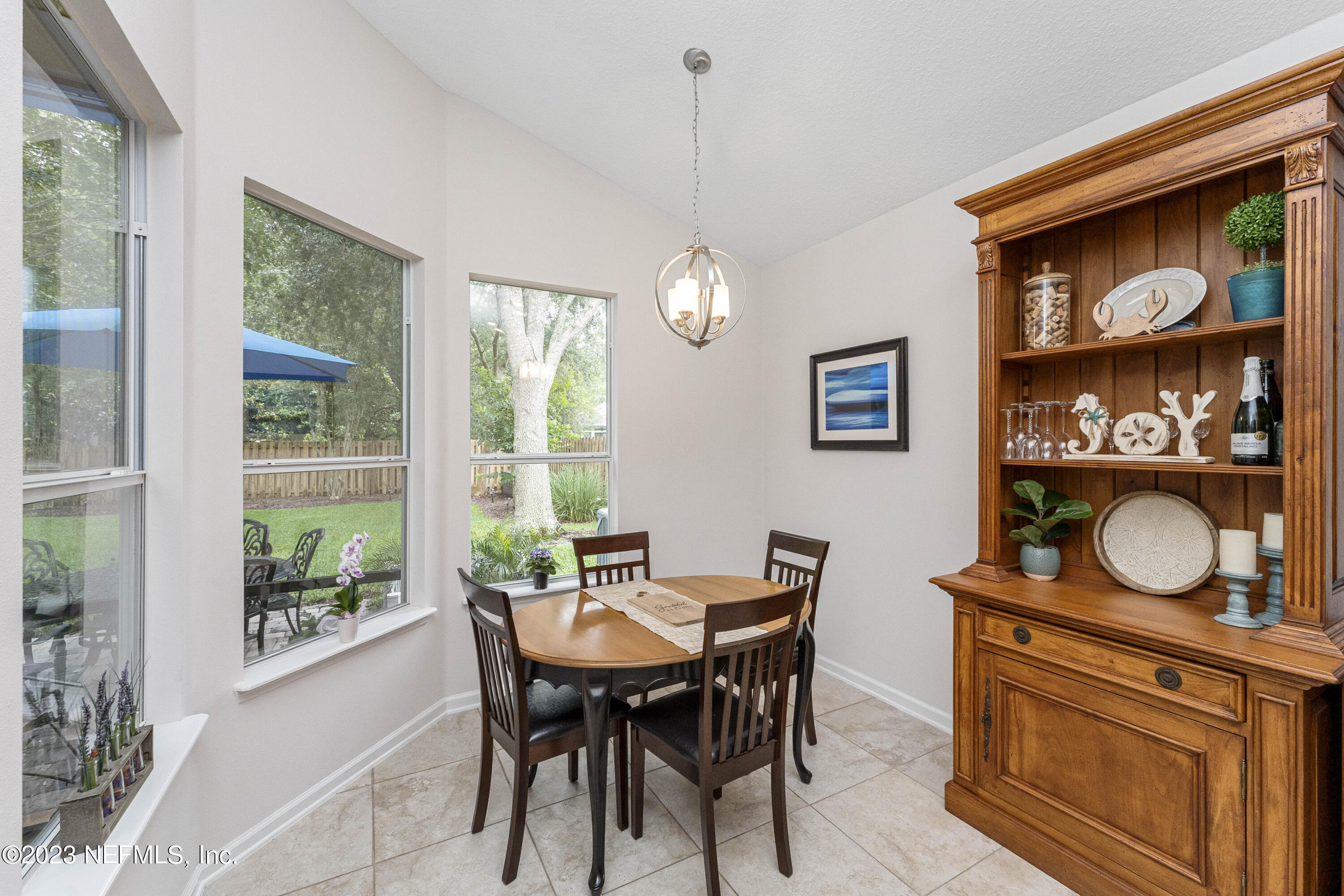 3143 E BANISTER Road