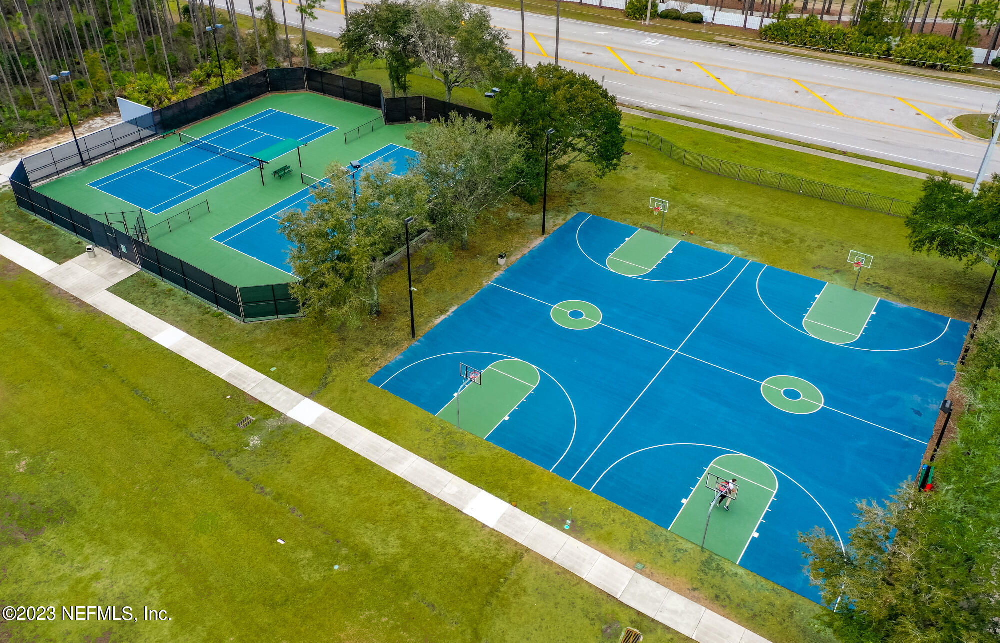 3143 E BANISTER Road