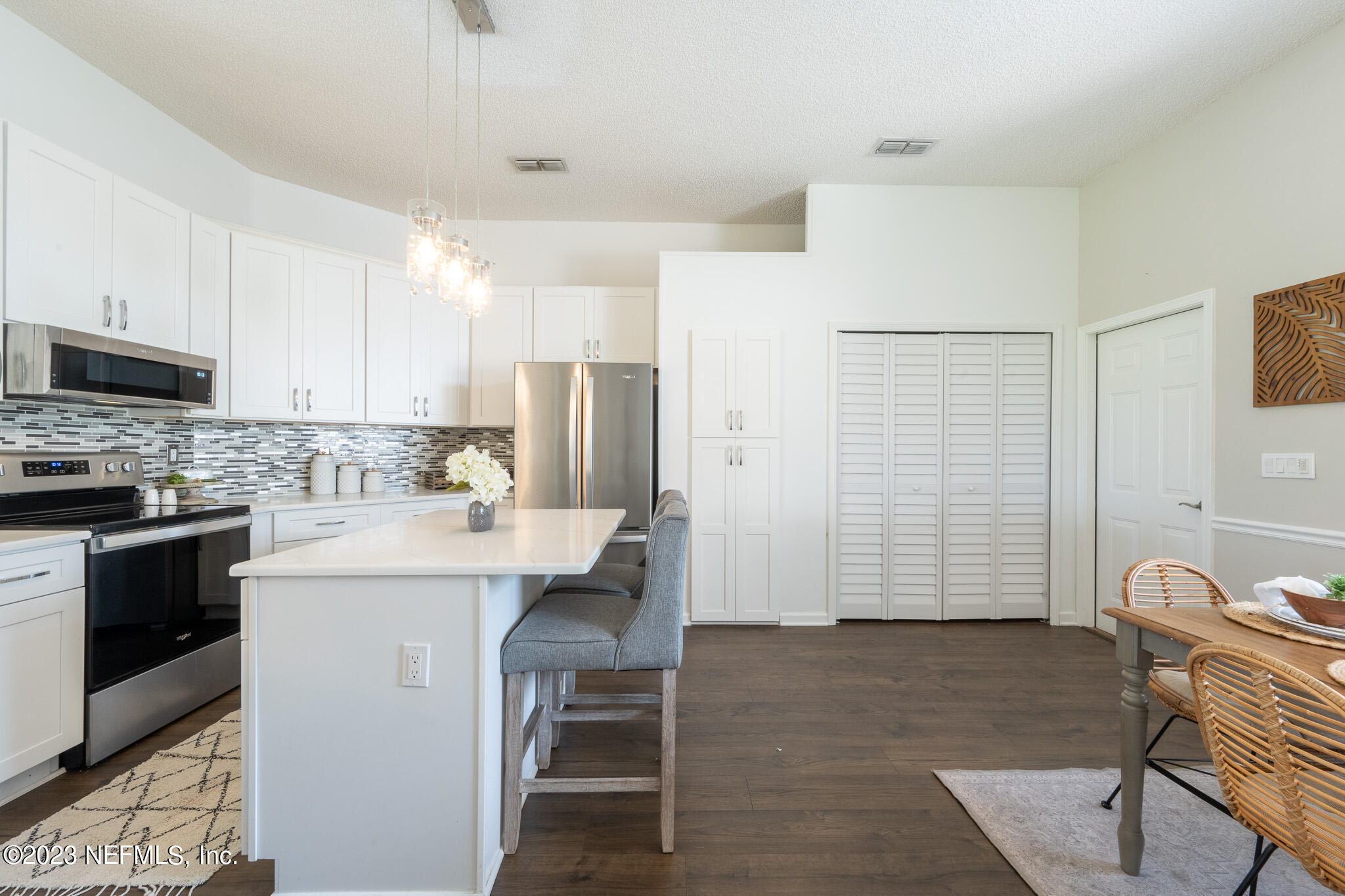 2045 GREEN HERON Point