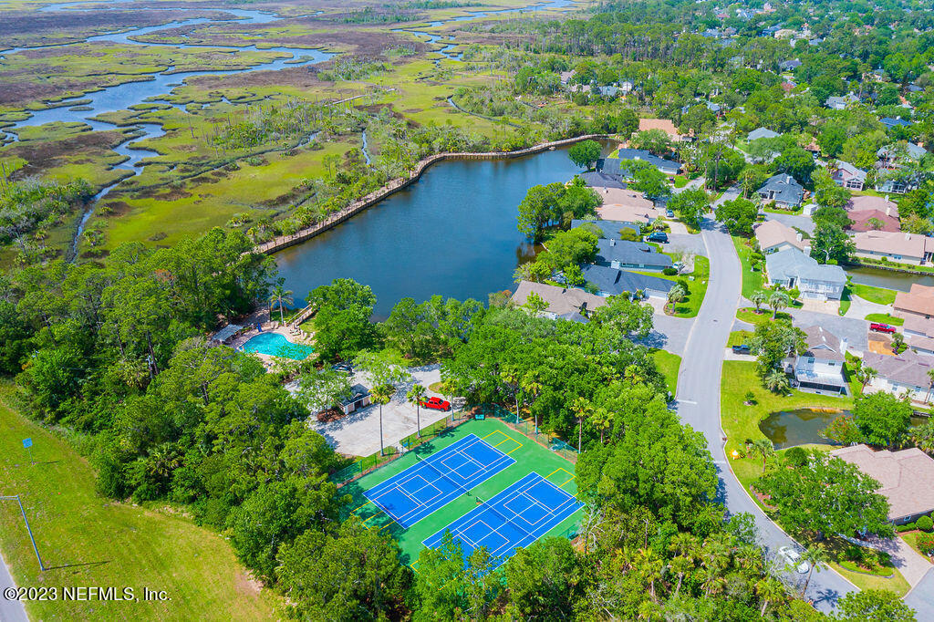 2045 GREEN HERON Point