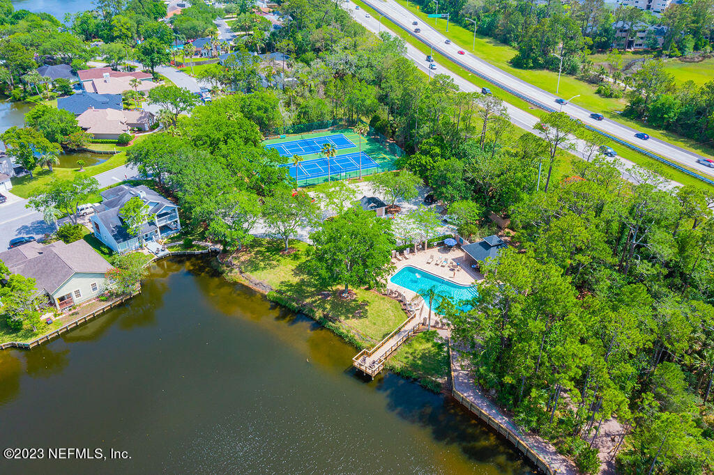 2045 GREEN HERON Point