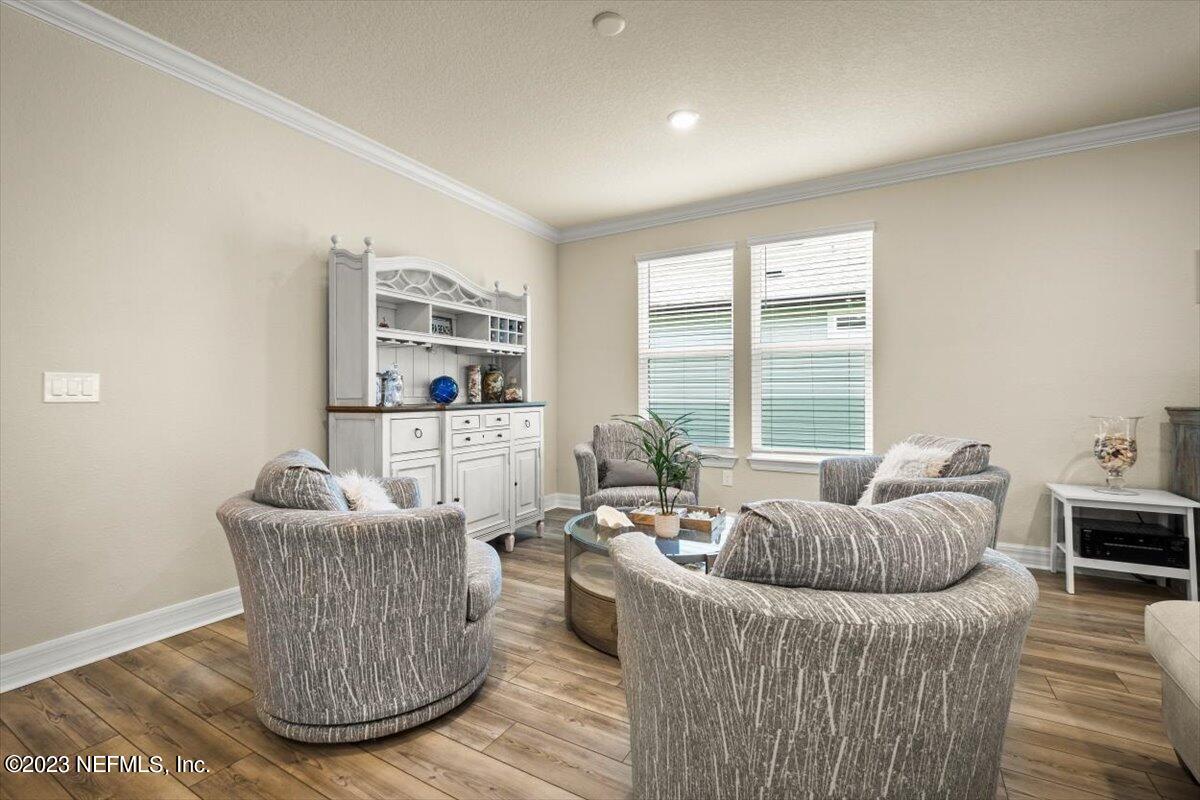 225 WOODGATE Drive