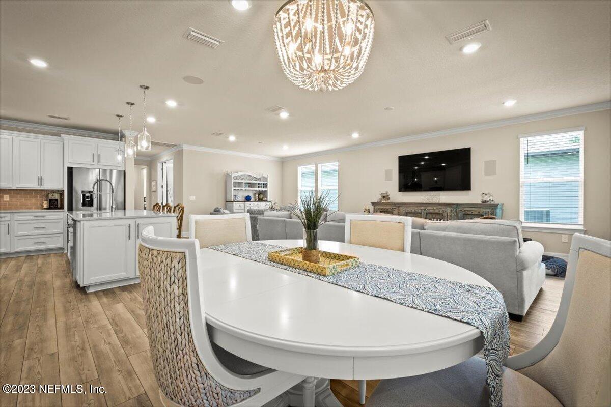 225 WOODGATE Drive