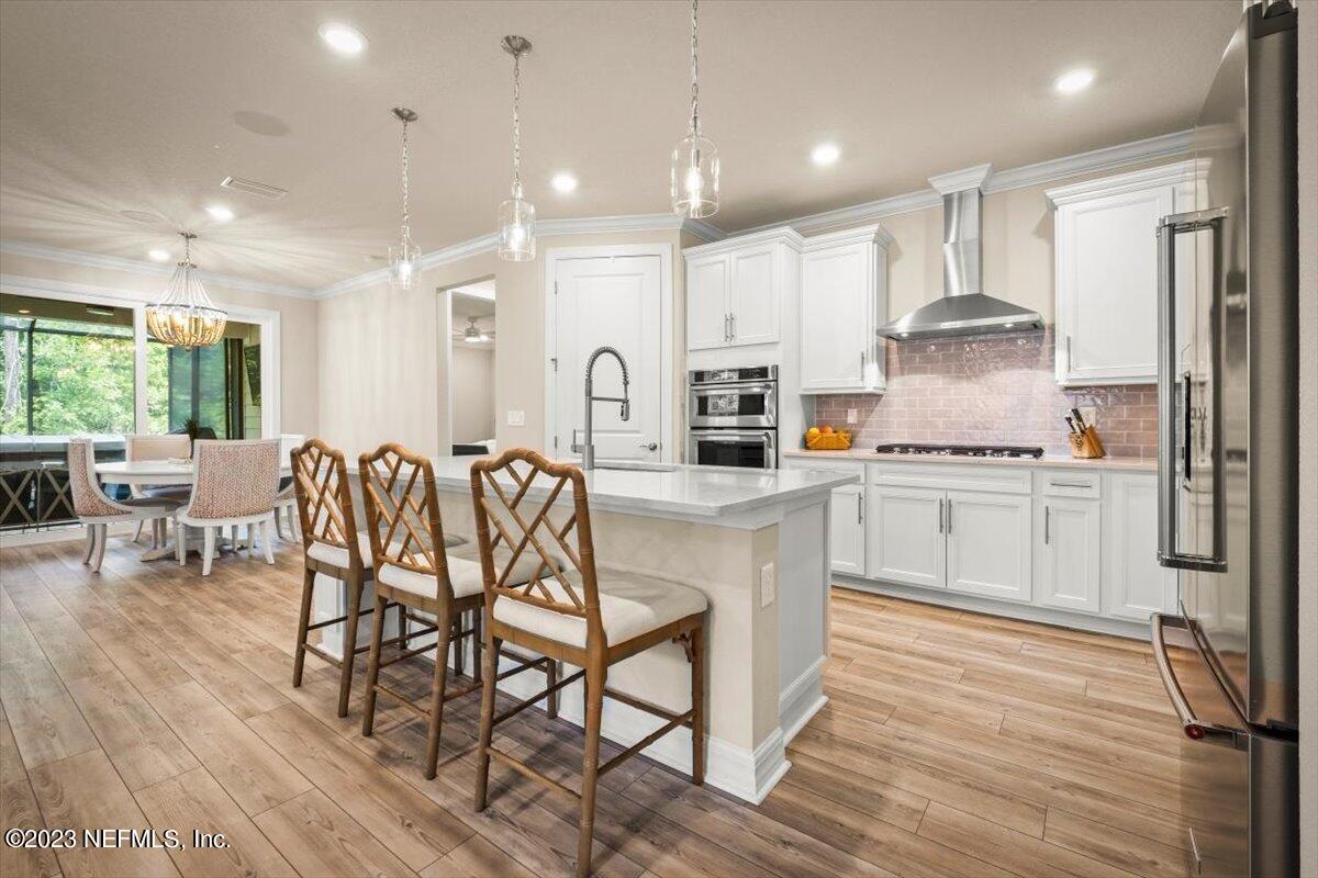 225 WOODGATE Drive