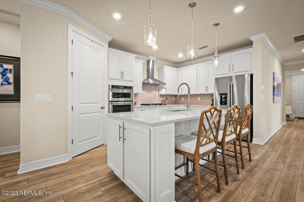 225 WOODGATE Drive