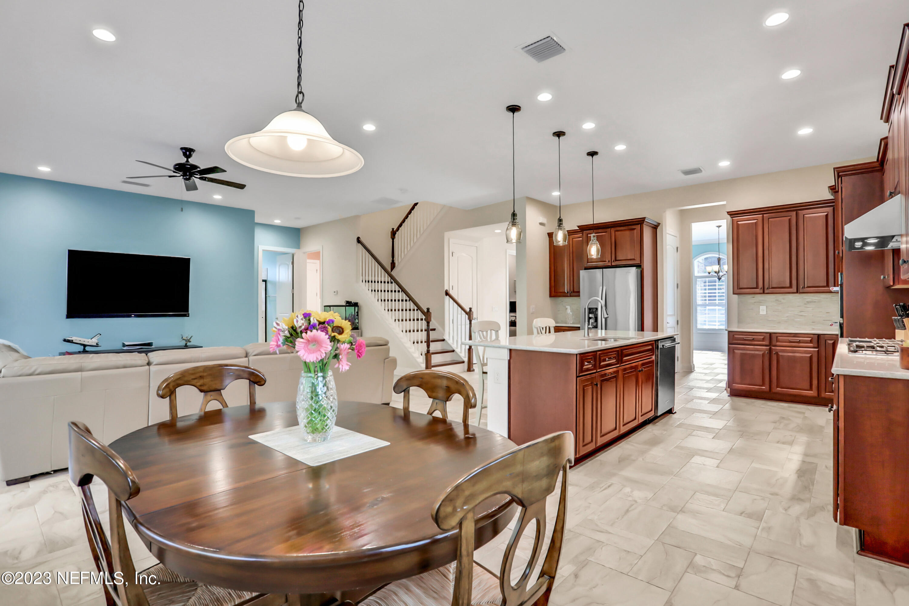 28 PALM ISLAND Way