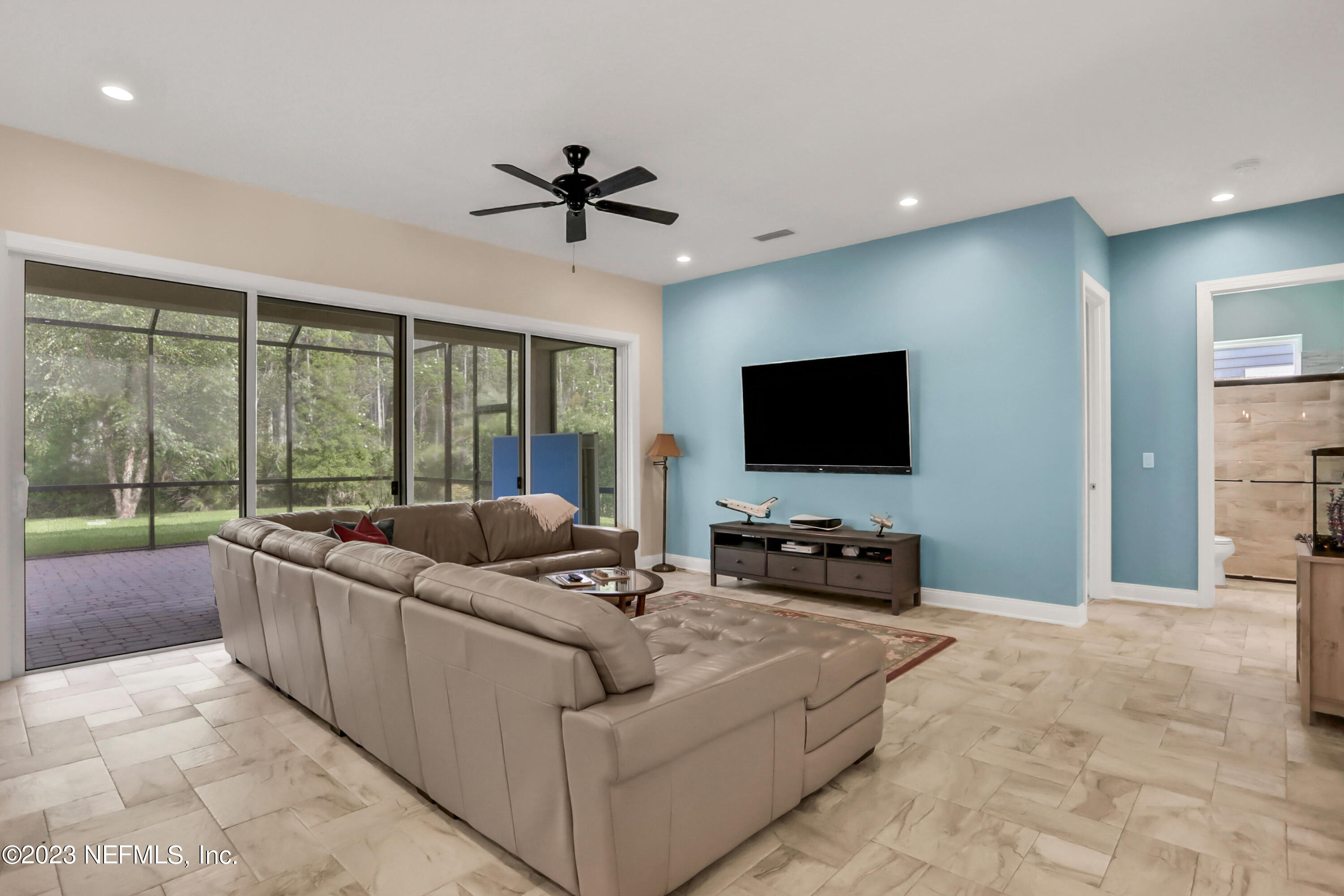 28 PALM ISLAND Way