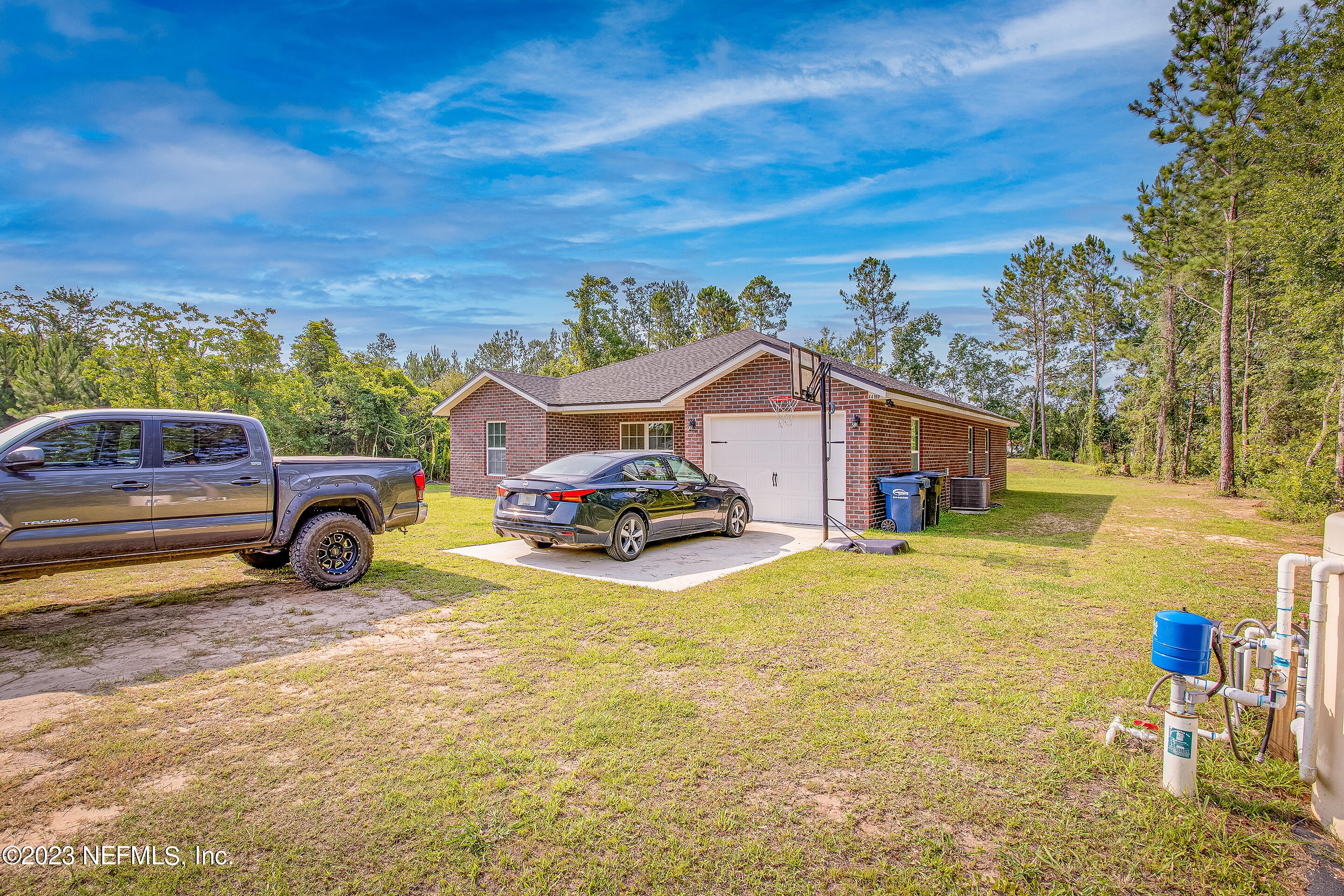 44160 WILLOW Lane