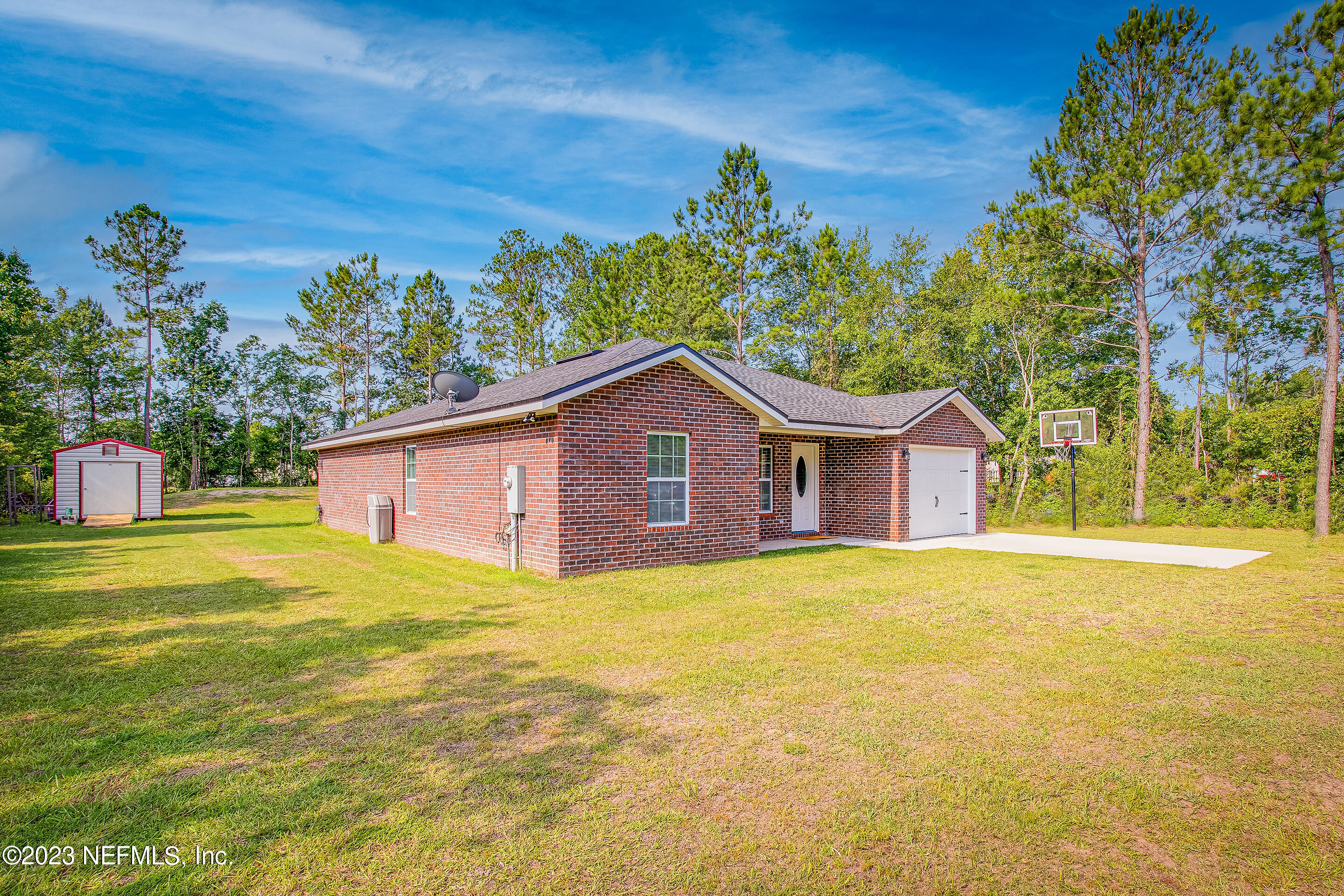 44160 WILLOW Lane