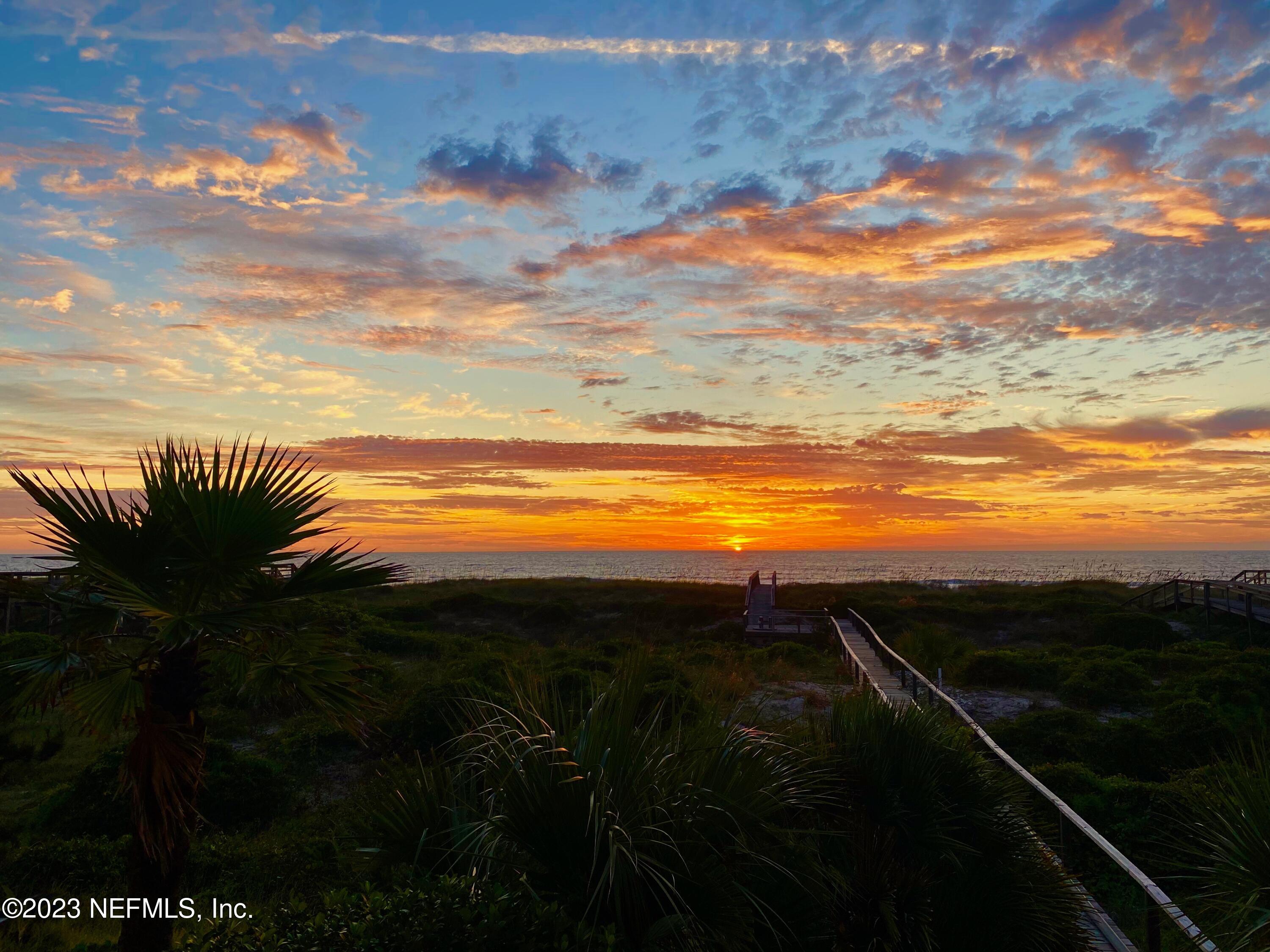 2478 S FLETCHER Avenue