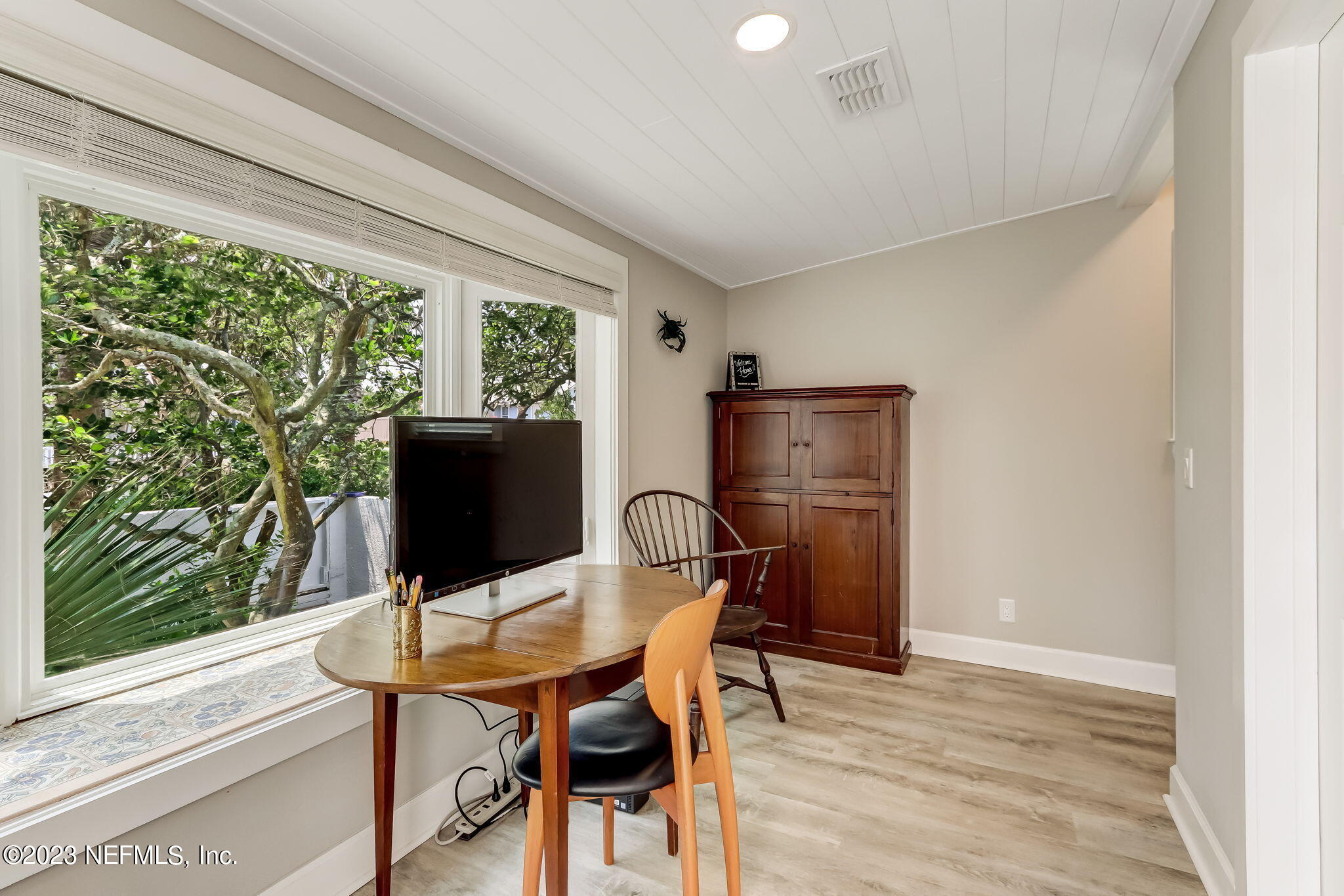 2478 S FLETCHER Avenue