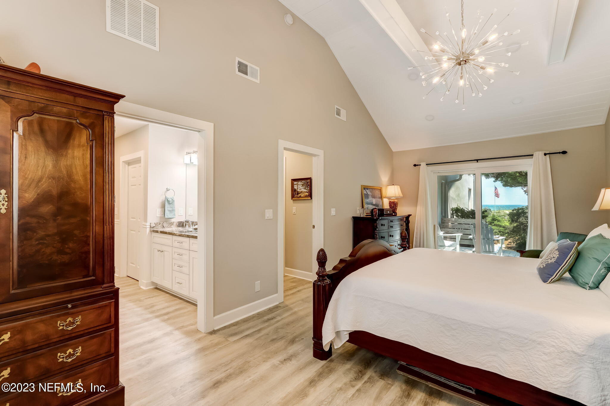 2478 S FLETCHER Avenue