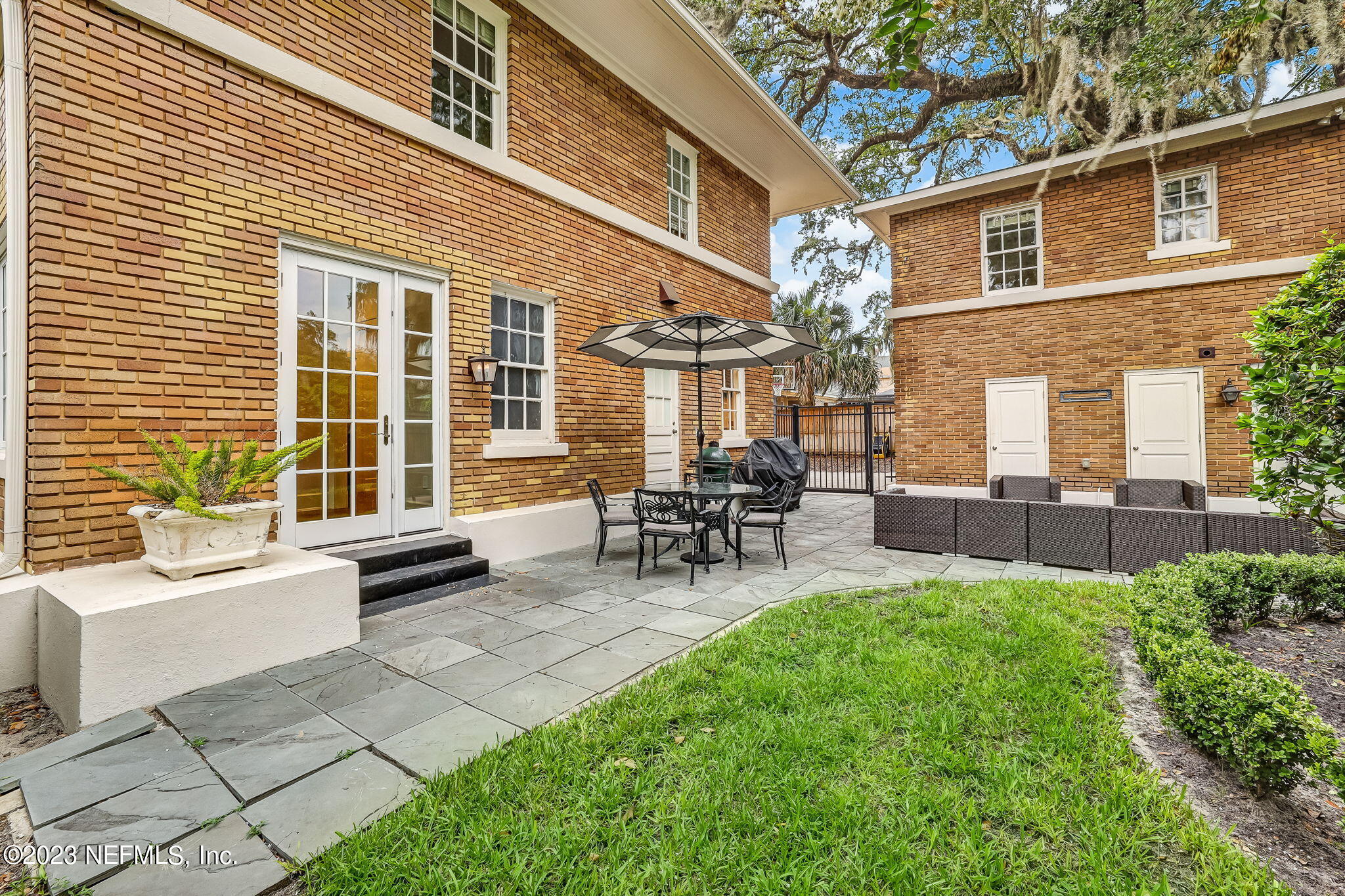 1845 ELIZABETH Place