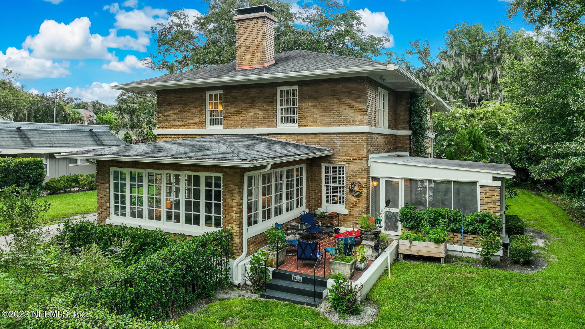 1845 ELIZABETH Place