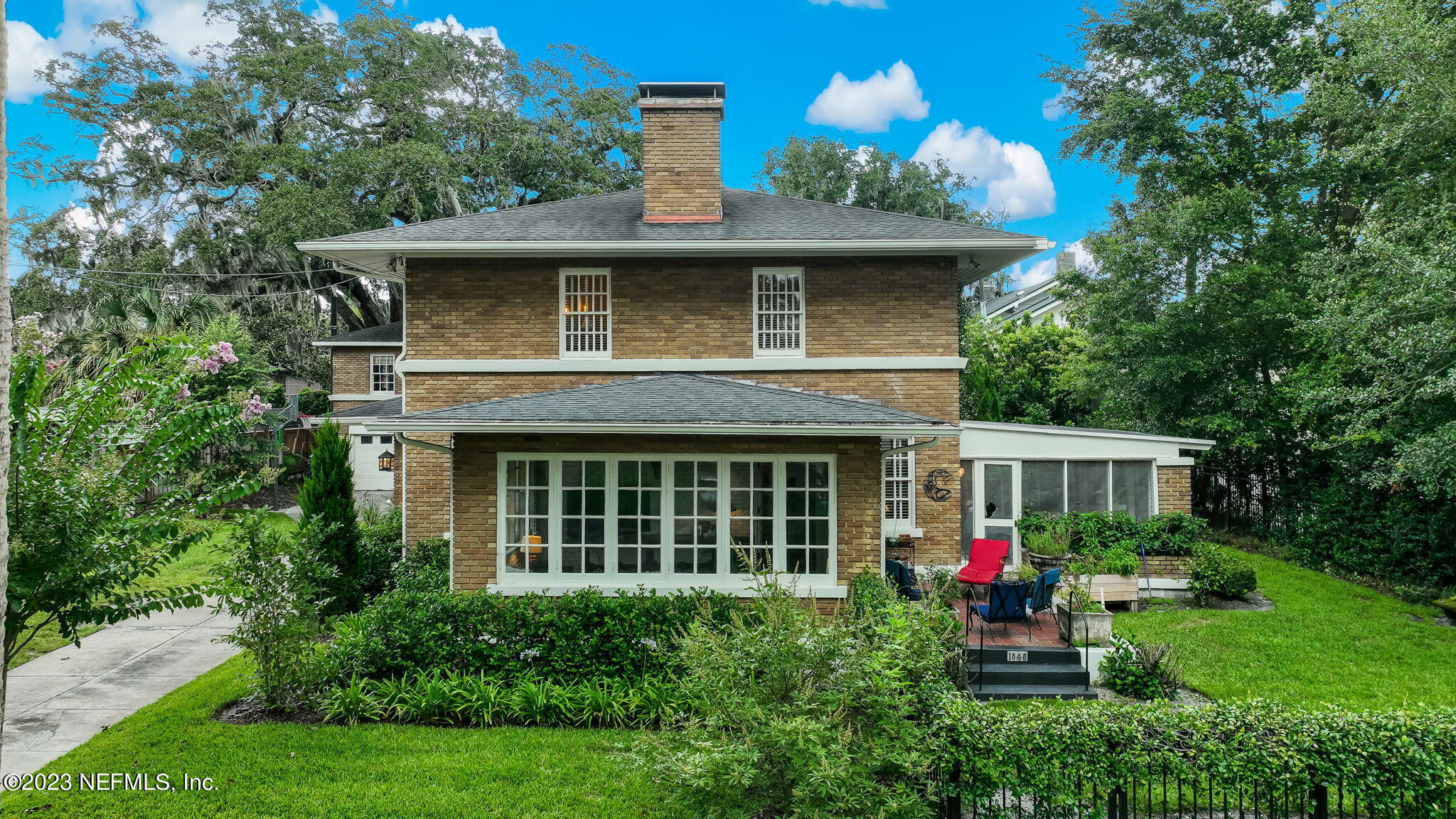 1845 ELIZABETH Place