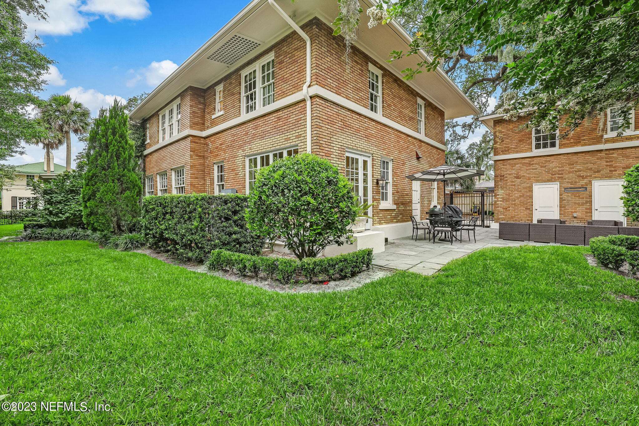 1845 ELIZABETH Place