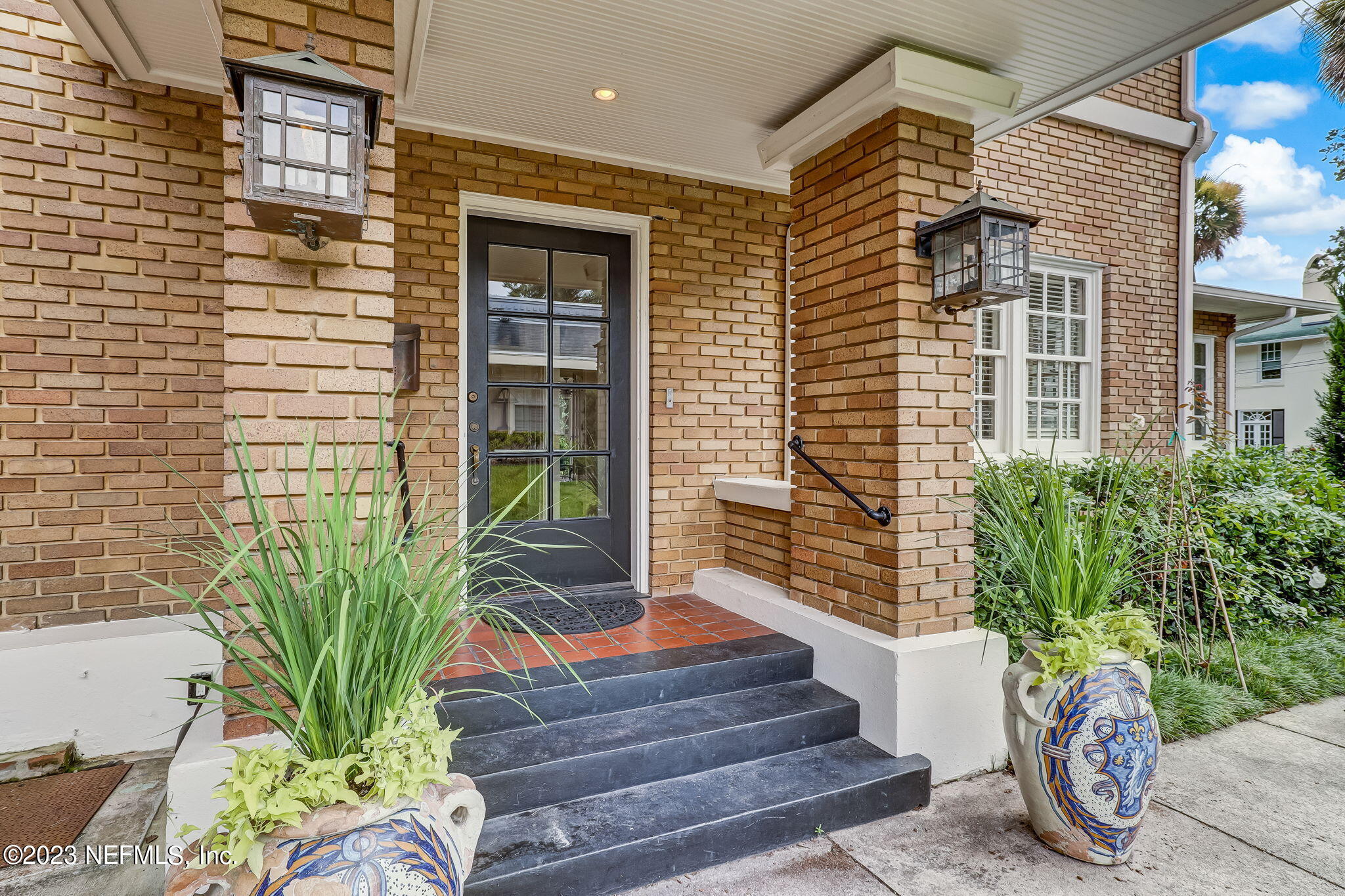 1845 ELIZABETH Place