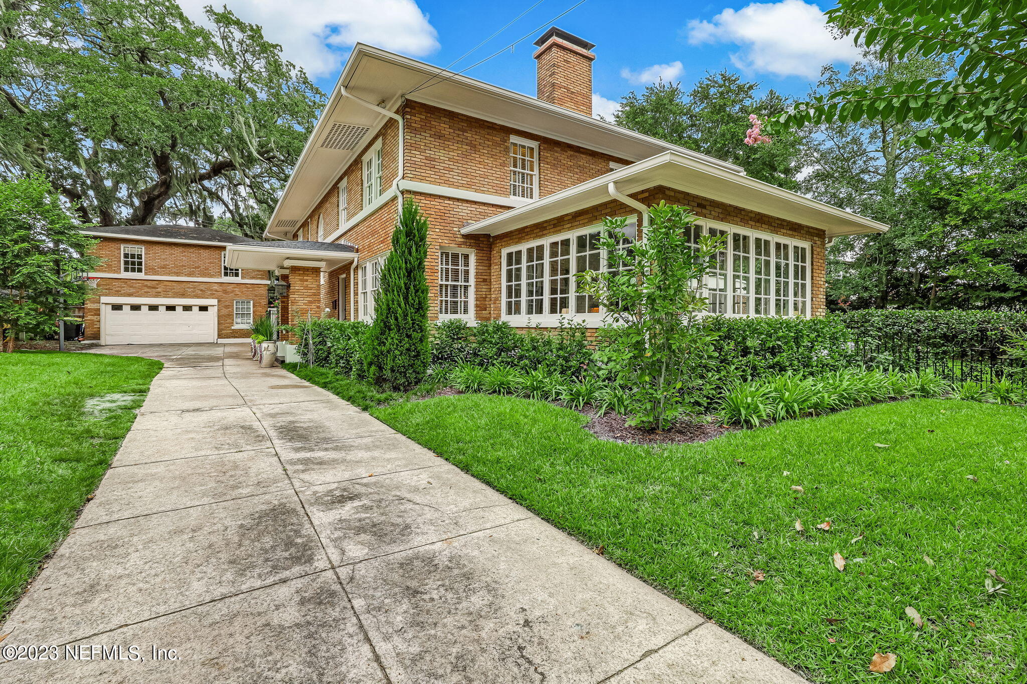1845 ELIZABETH Place