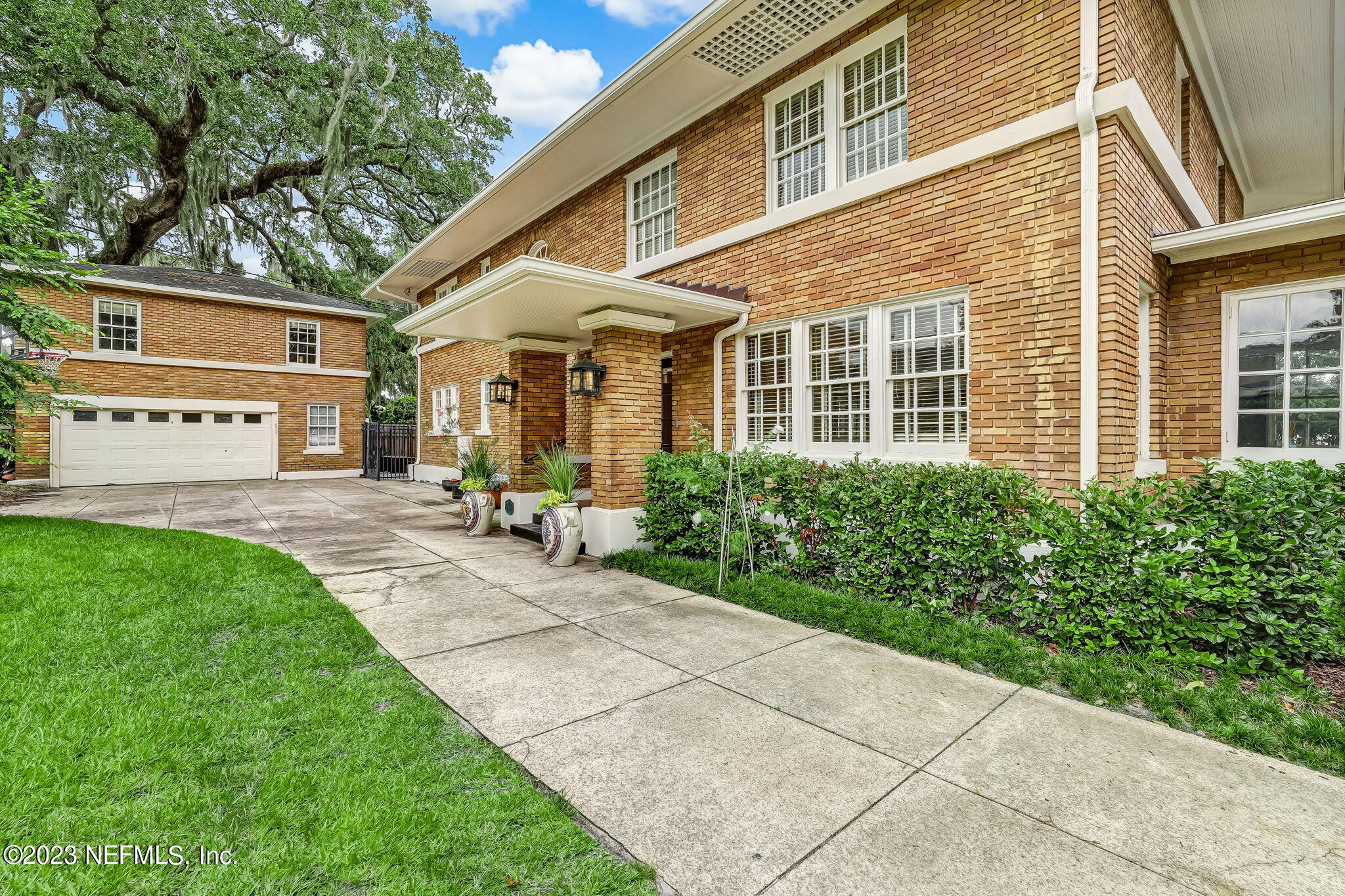 1845 ELIZABETH Place