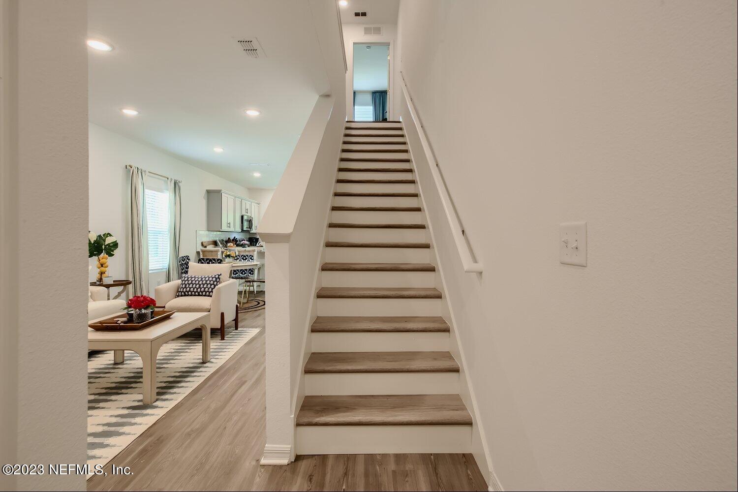 63 PALMA Drive