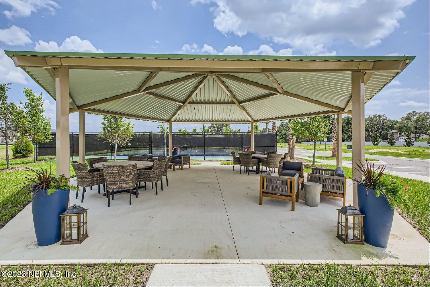 63 PALMA Drive