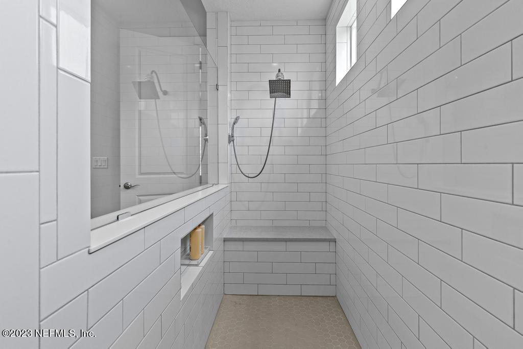 660 SILVER PINE Drive