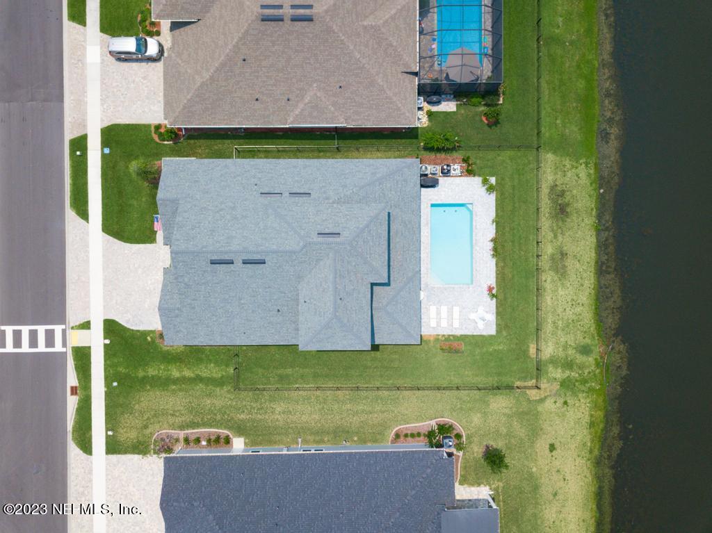 660 SILVER PINE Drive