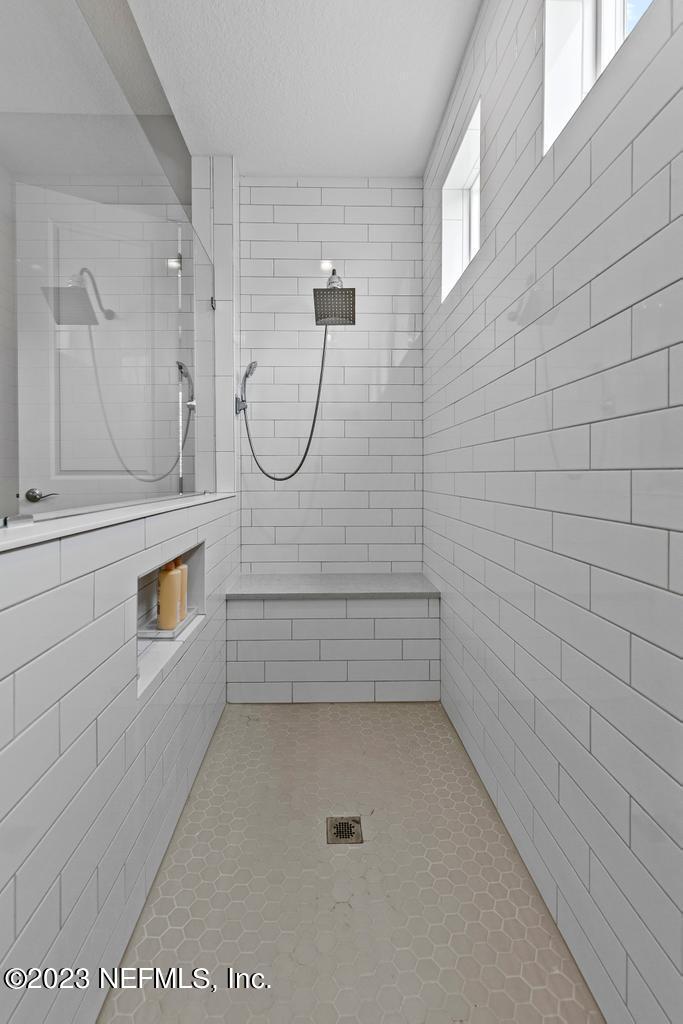 660 SILVER PINE Drive