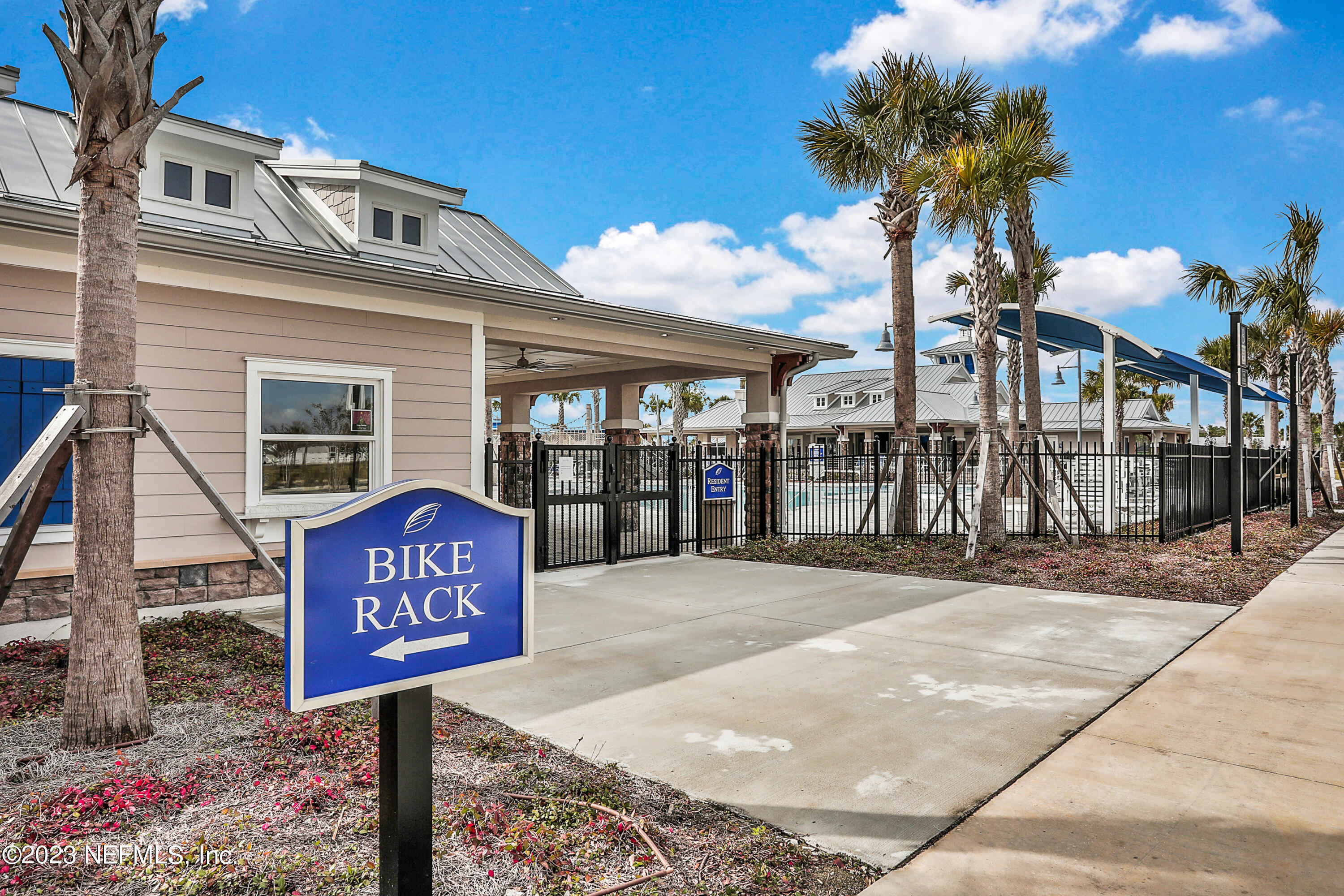 660 SILVER PINE Drive