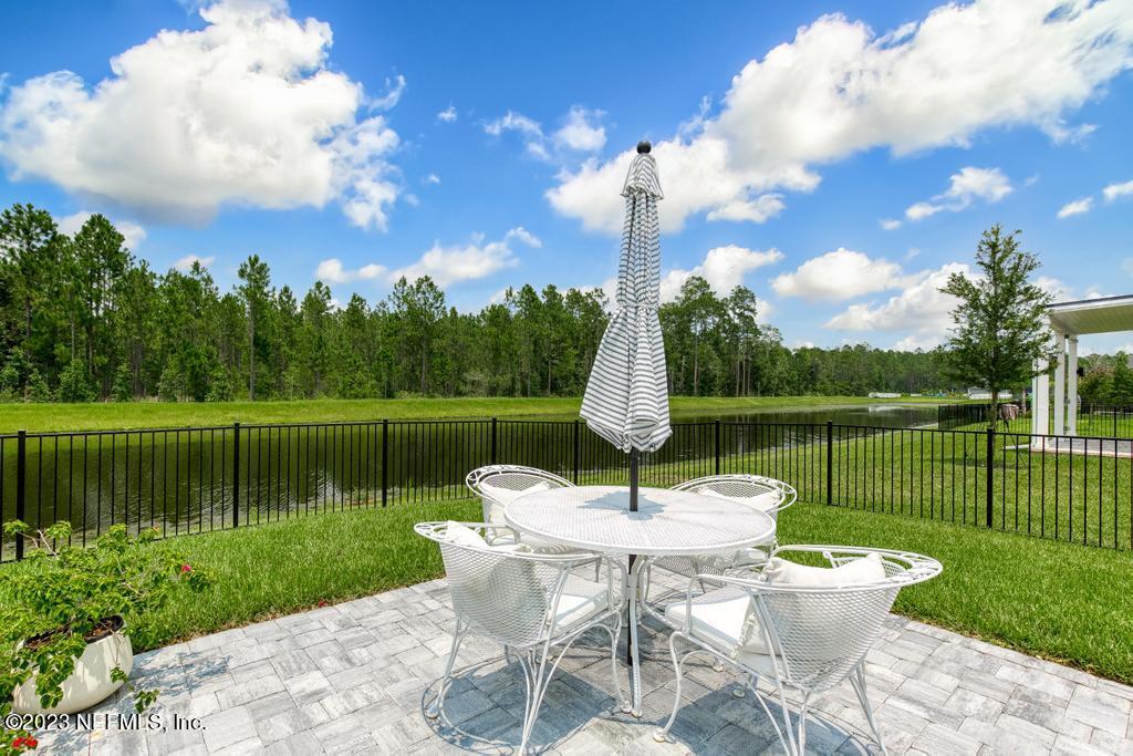 660 SILVER PINE Drive