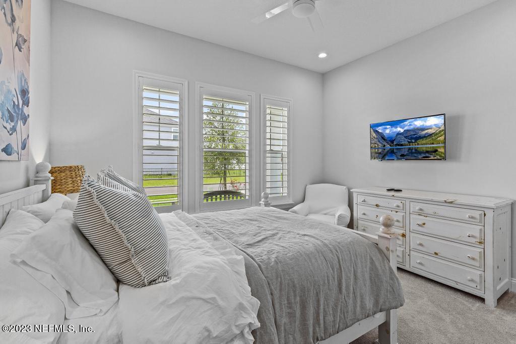 660 SILVER PINE Drive