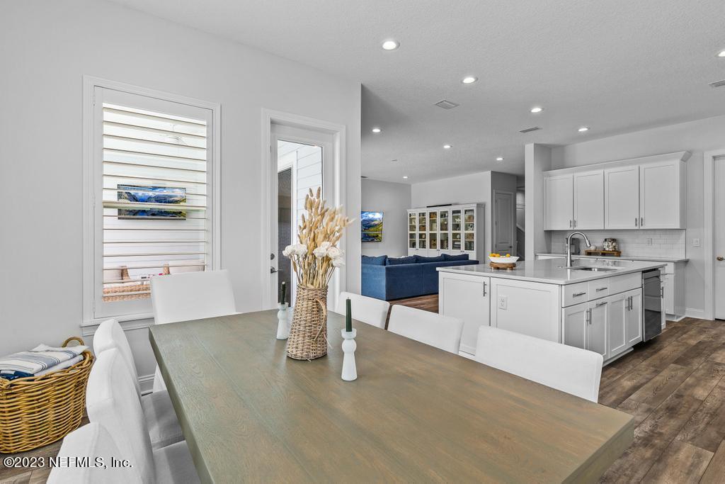 660 SILVER PINE Drive