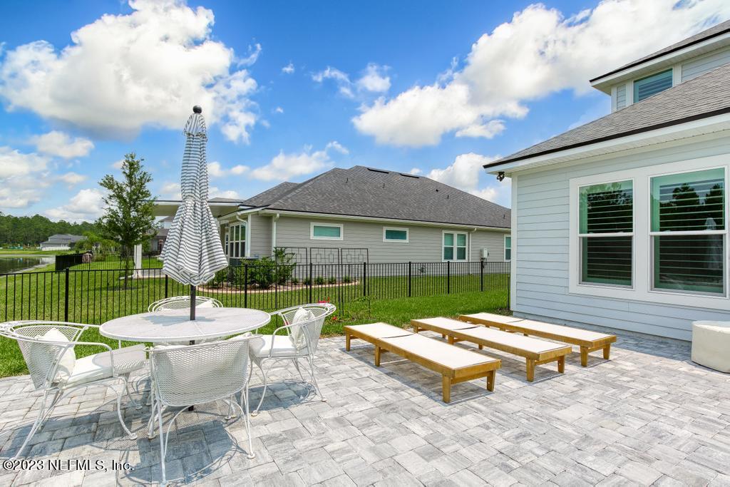 660 SILVER PINE Drive