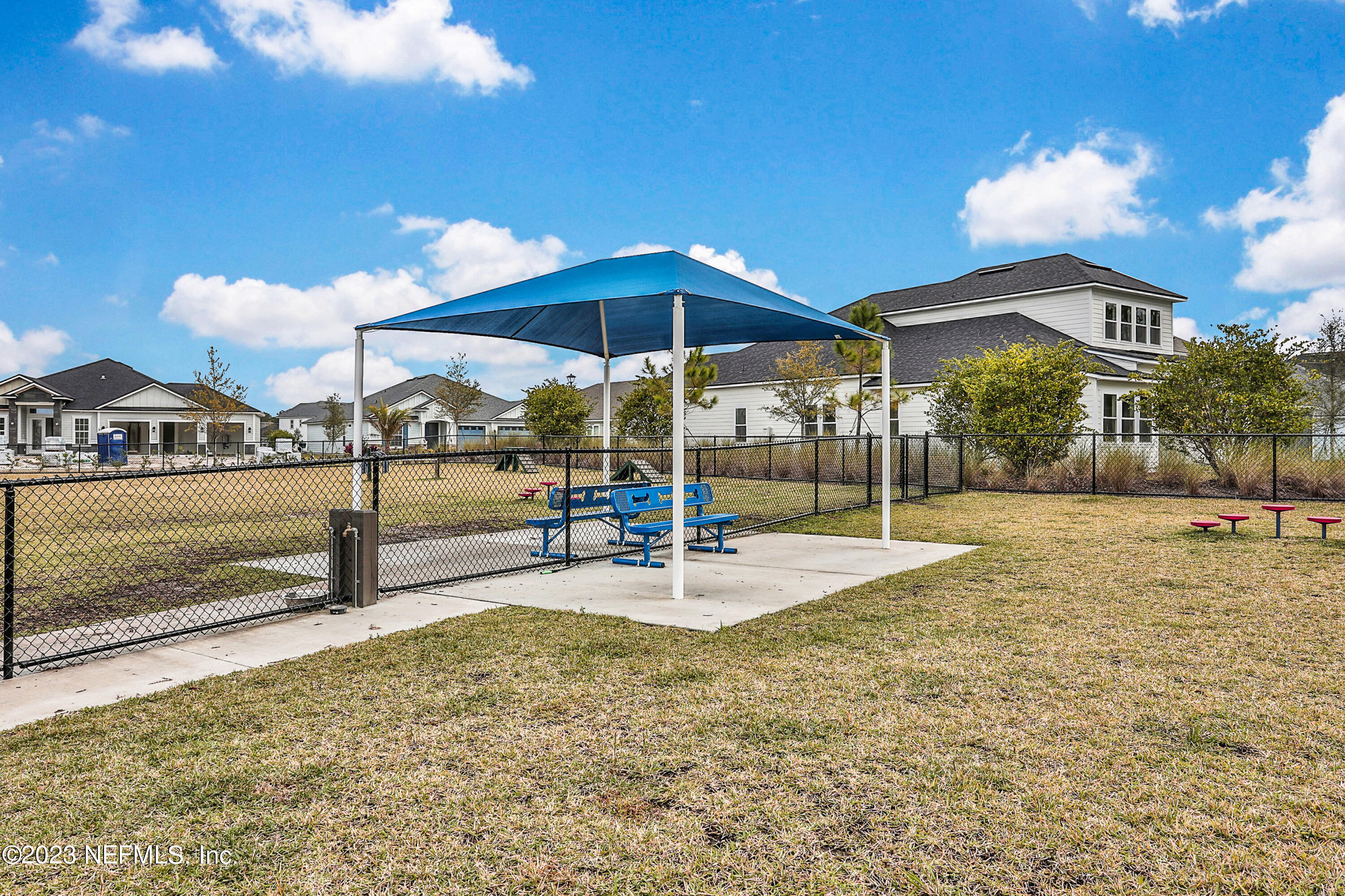 660 SILVER PINE Drive