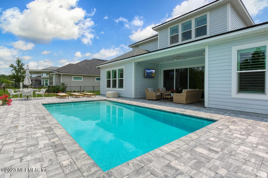 660 SILVER PINE Drive