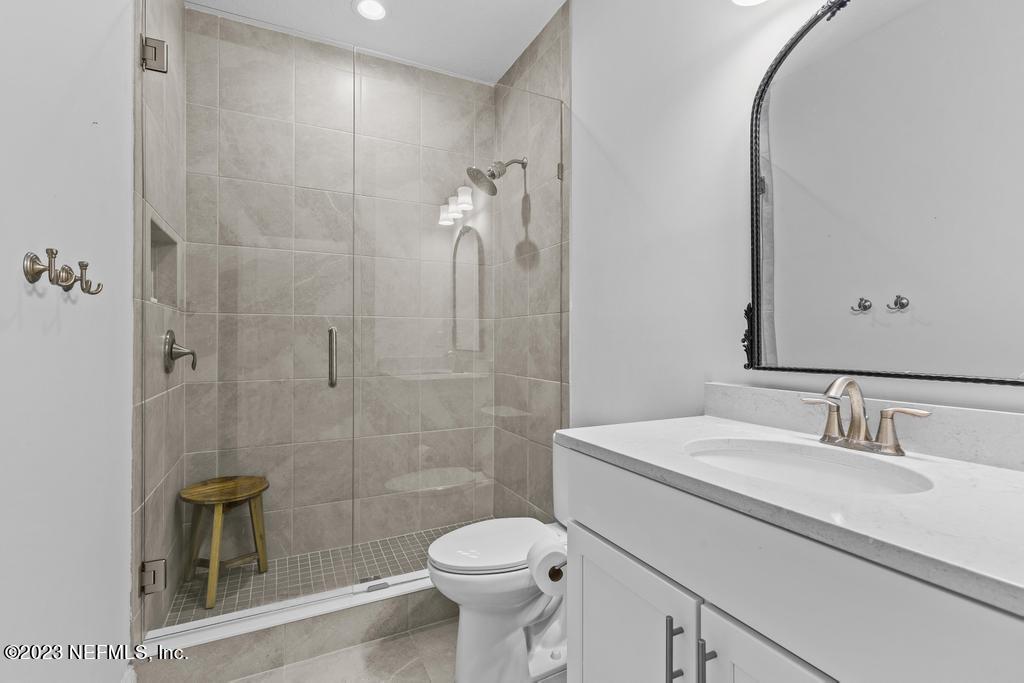 660 SILVER PINE Drive