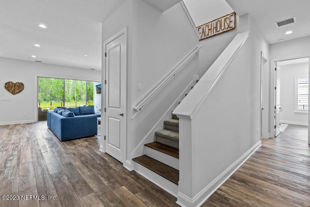 660 SILVER PINE Drive