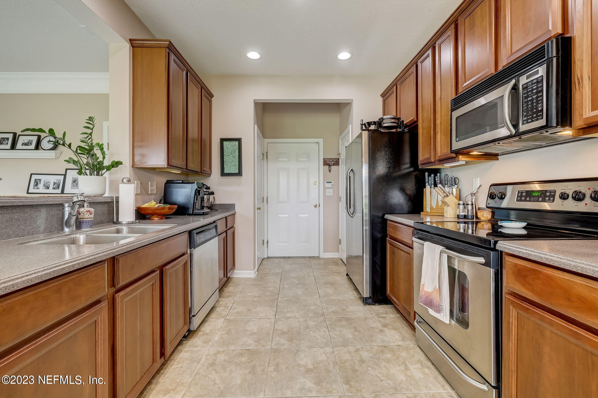 11218 CASTLEMAIN Circle N